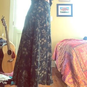 Vintage Floral High Wasted Shirt